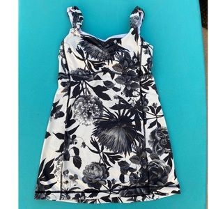 🍋Lululemon Aria Tank II Brisk Bloom
